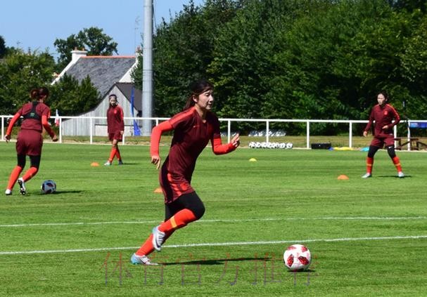 Bonjour(你好)! 世青赛! Bonjour(你好)! 世青赛!